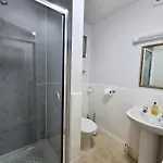 The Cavendish بيت ضيافة سكرابورو