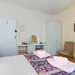 The Cavendish سكرابورو