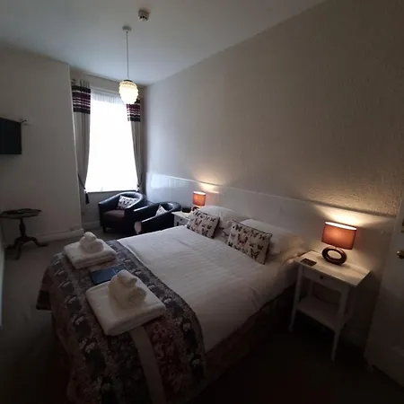 The Cavendish 5*