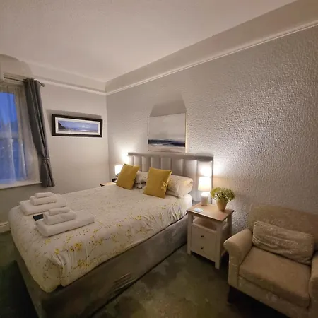 The Cavendish 5* Скарборо
