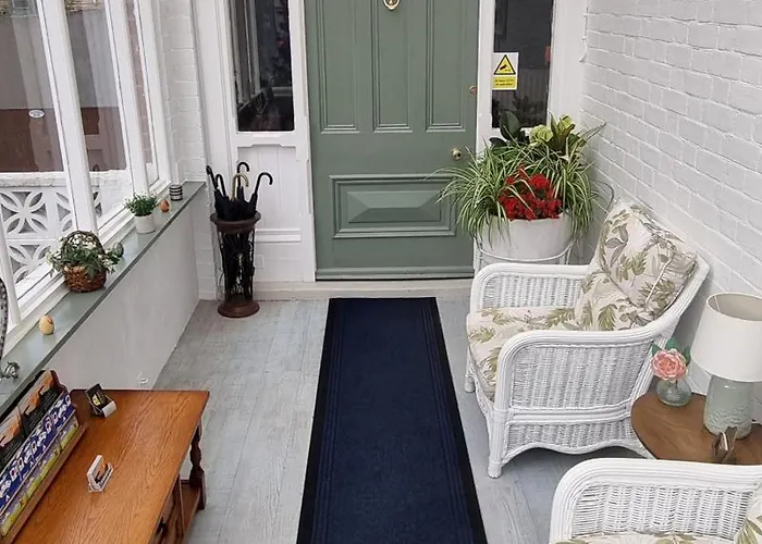 The Cavendish Guest house Scarborough