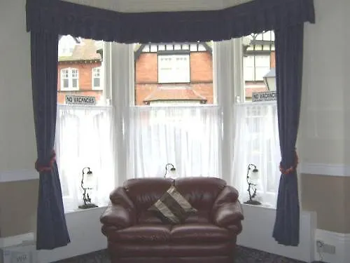 The Cavendish Guest house Scarborough