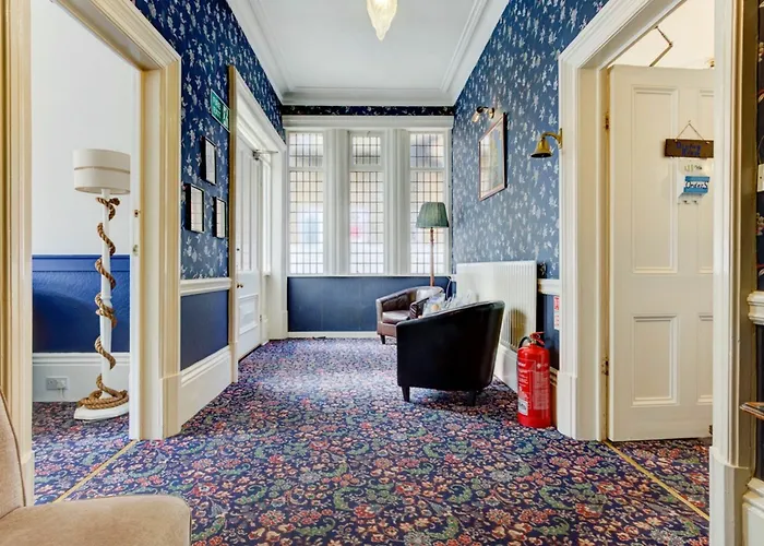 The Cavendish Guest house Scarborough