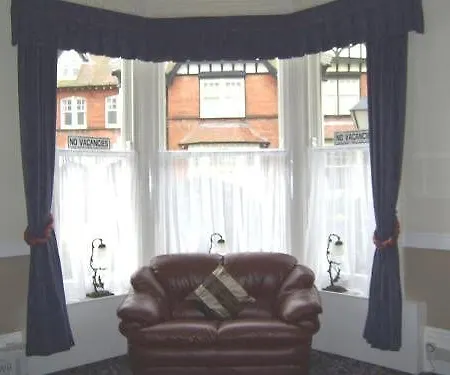 The Cavendish Guest house Scarborough